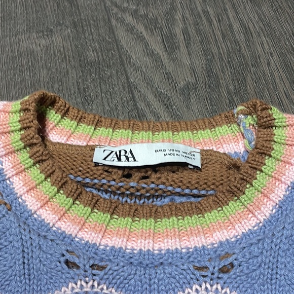 ZARA | Multicolour Crochet Knit Sweater Vest - Picture 6 of 10